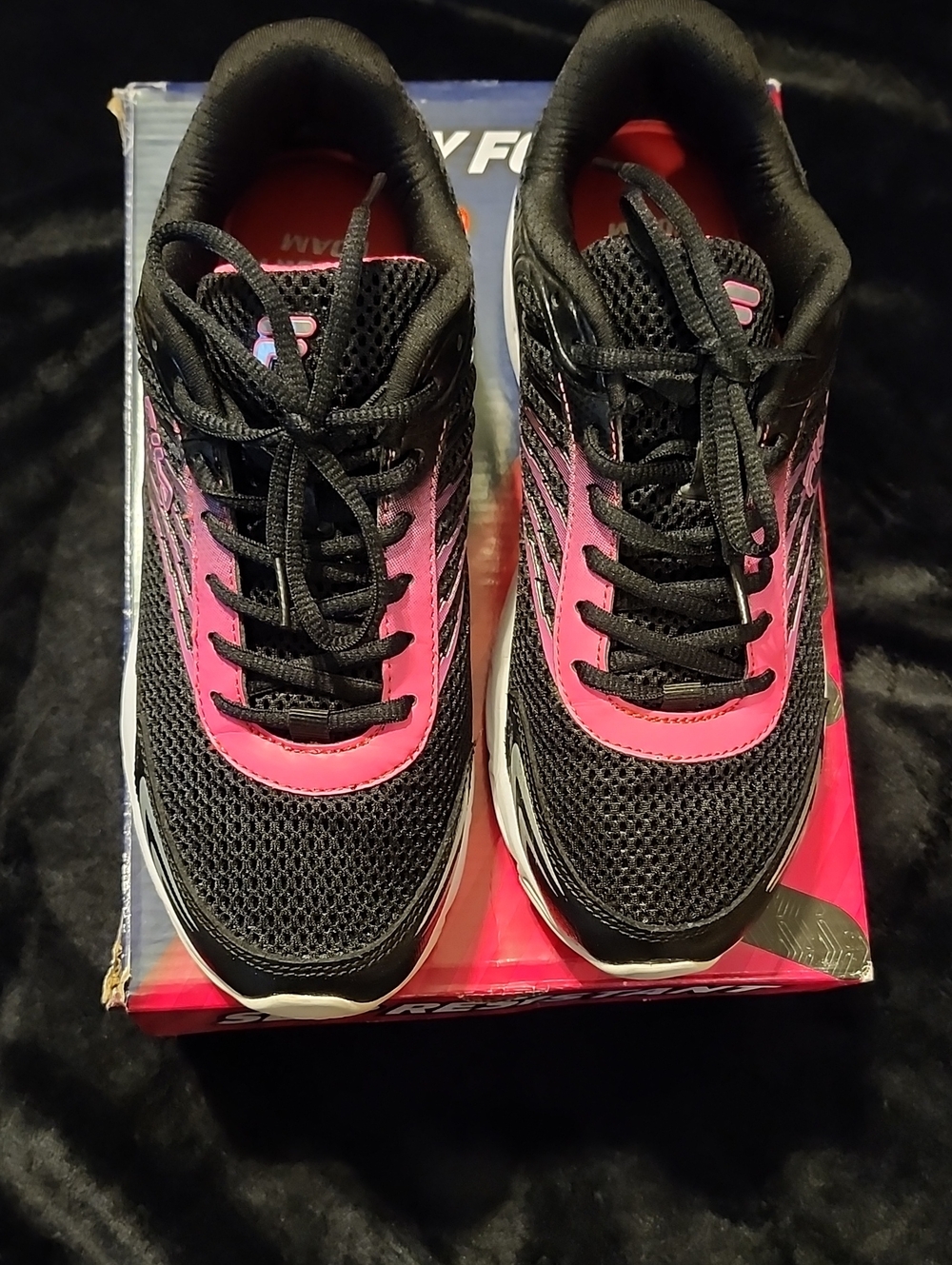 Fila Memory Foam Walking Shoe Black/pink Sz 9